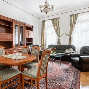 https://central-lovely-rooms.inbudapesthotels.com