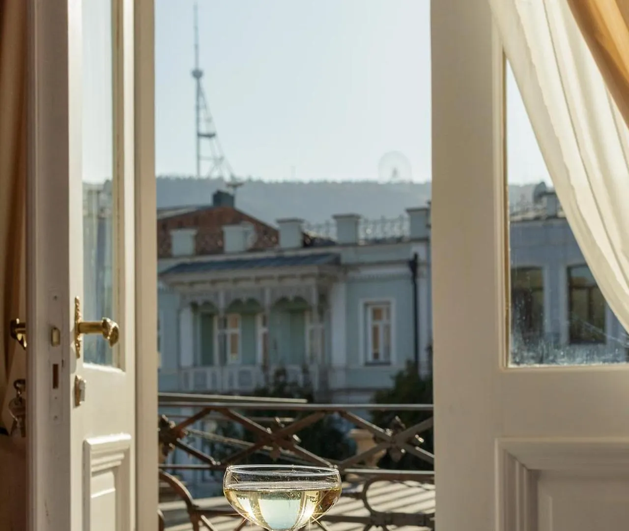 ****  Unfound Door - Design Hotel Tbilisi Gruzie
